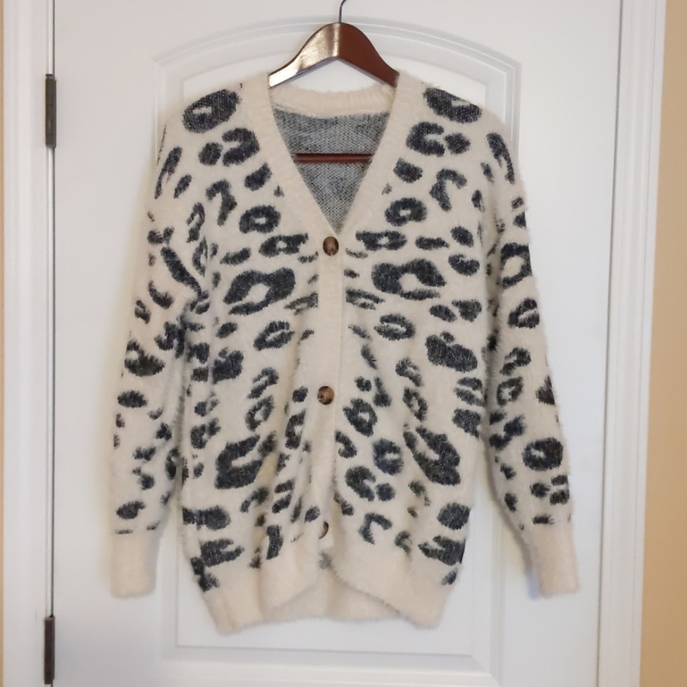 NWOT Boyfriend Eyelash Leopard-Print Cardigan  *Host Pick*